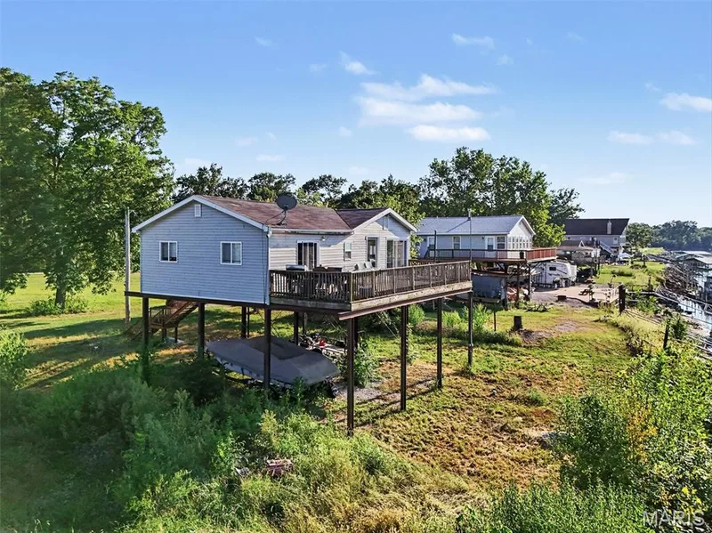 11 Woods Creek Road, St Charles, MO 63301 — listing photo 2 of 29