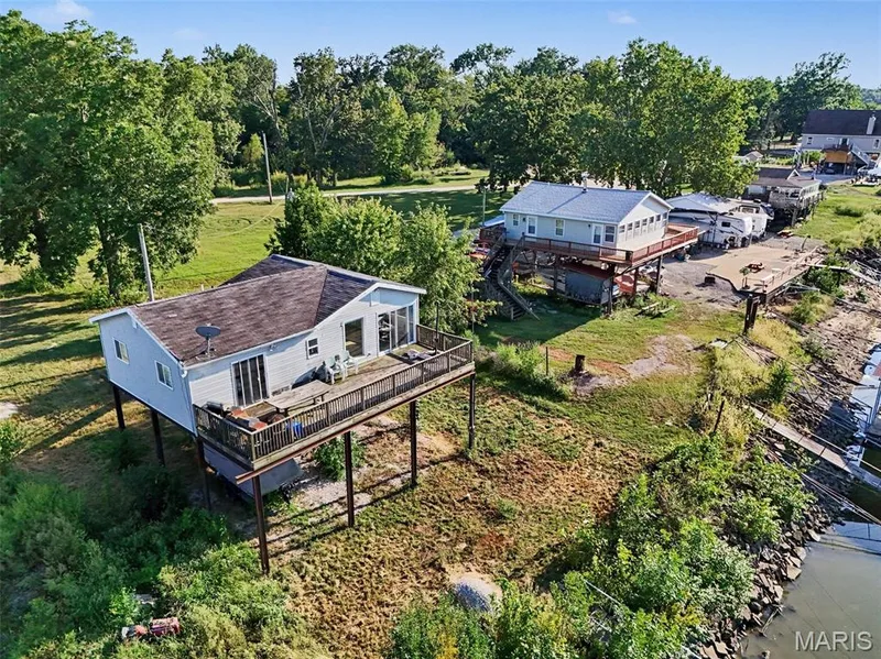 11 Woods Creek Road, St Charles, MO 63301 — listing photo 5 of 29