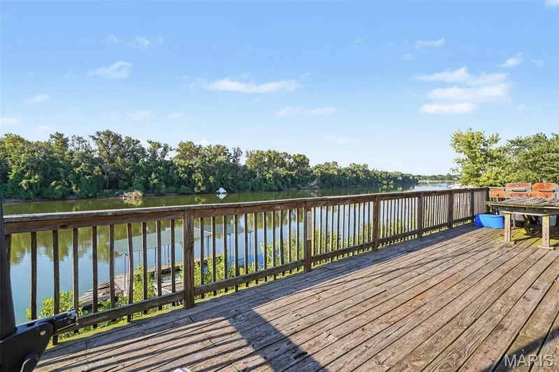 11 Woods Creek Road, St Charles, MO 63301 — listing photo 7 of 29