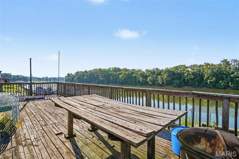 11 Woods Creek Road, St Charles, MO 63301 — listing photo 8 of 29