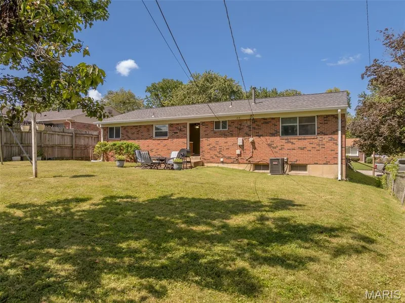 2117 Bolton Street, St Charles, MO 63301 — listing photo 19 of 19