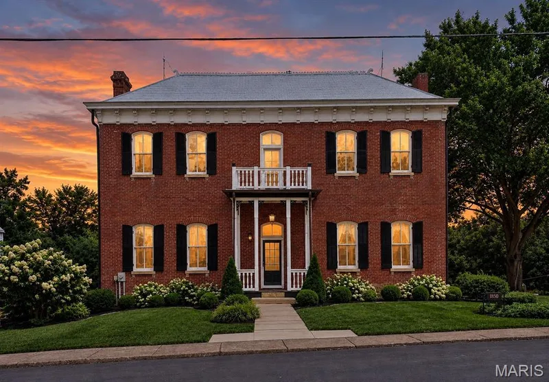 5589 Walnut Street, Augusta, MO 63332 — listing photo 2 of 55