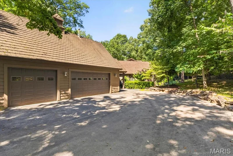 16463 Dapple Gray Court, Chesterfield, MO 63005 — listing photo 52 of 61
