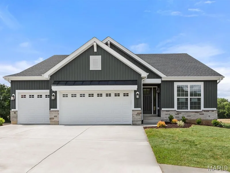 524 Evening Primrose Drive, Wentzville, MO — listing photo 1