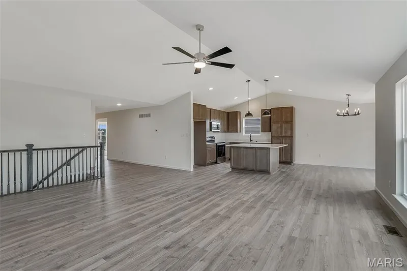 524 Evening Primrose Drive, Wentzville, MO 63385 — listing photo 17 of 20