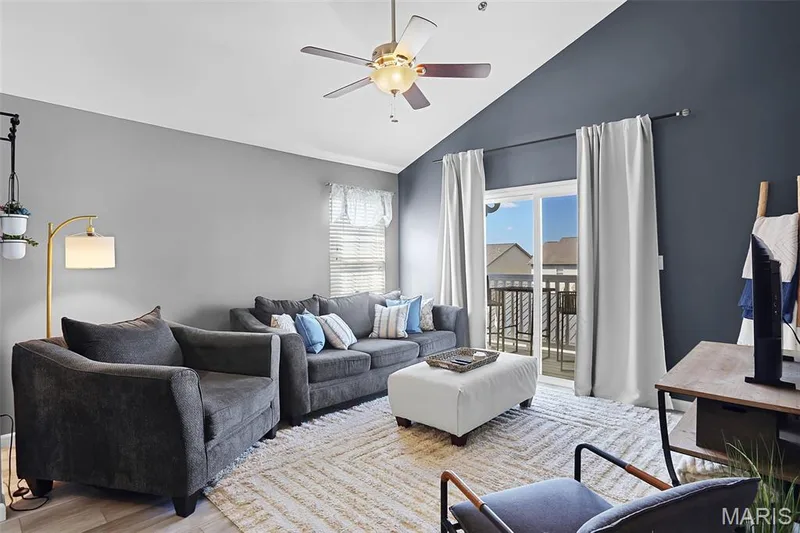 14303 Spring Creek Lane, O'Fallon, MO 63368 — listing photo 4 of 27