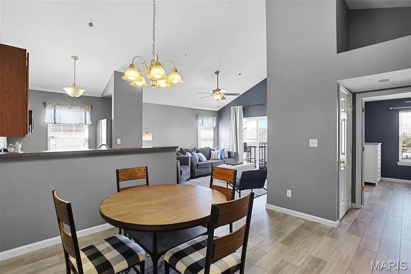 14303 Spring Creek Lane, O'Fallon, MO 63368 — listing photo 7 of 27