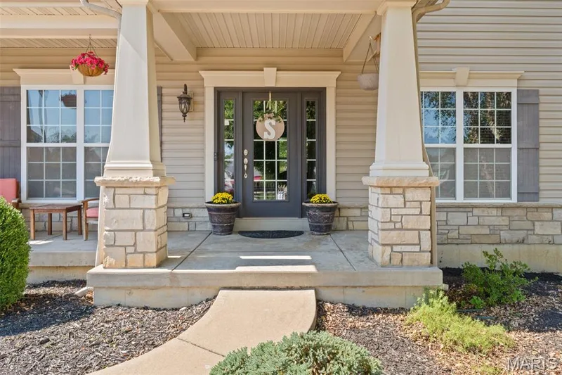 35 W Hampton Ridge Court, Wentzville, MO 63385 — listing photo 2 of 35