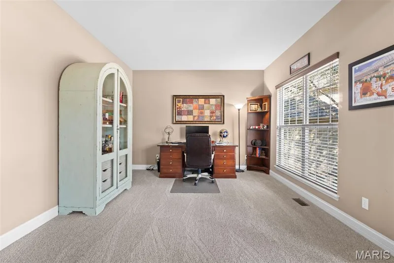 35 W Hampton Ridge Court, Wentzville, MO 63385 — listing photo 4 of 35