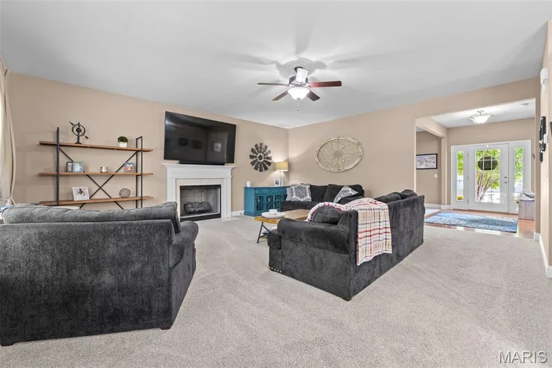 35 W Hampton Ridge Court, Wentzville, MO 63385 — listing photo 8 of 35