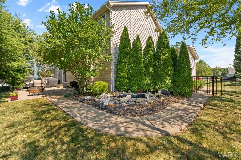 35 W Hampton Ridge Court, Wentzville, MO 63385 — listing photo 31 of 35