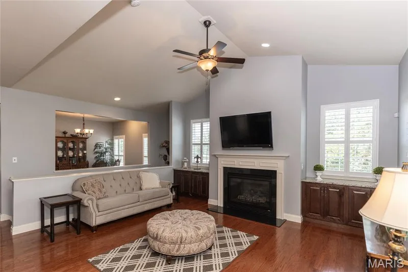 265 Meadows Of Wildwood Boulevard #5, Wildwood, MO 63040 — listing photo 8 of 34