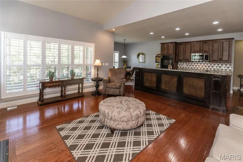 265 Meadows Of Wildwood Boulevard #5, Wildwood, MO 63040 — listing photo 9 of 34