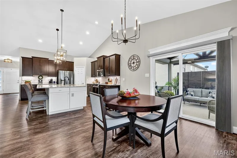 111 Cabot Court, Wentzville, MO 63385 — listing photo 12 of 44
