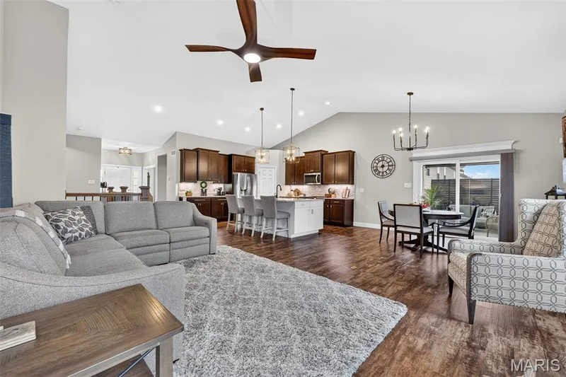 111 Cabot Court, Wentzville, MO 63385 — listing photo 17 of 44