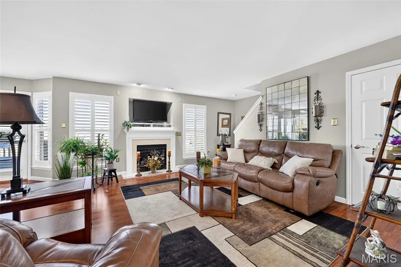 Hardwood-style flooring throughout — 29 Edenshire Court #69B, Dardenne Prairie, MO 63368