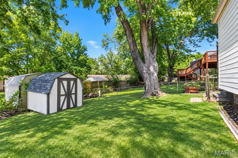 1417 Saint Gregory Lane, St Charles, MO 63304 — listing photo 24 of 26