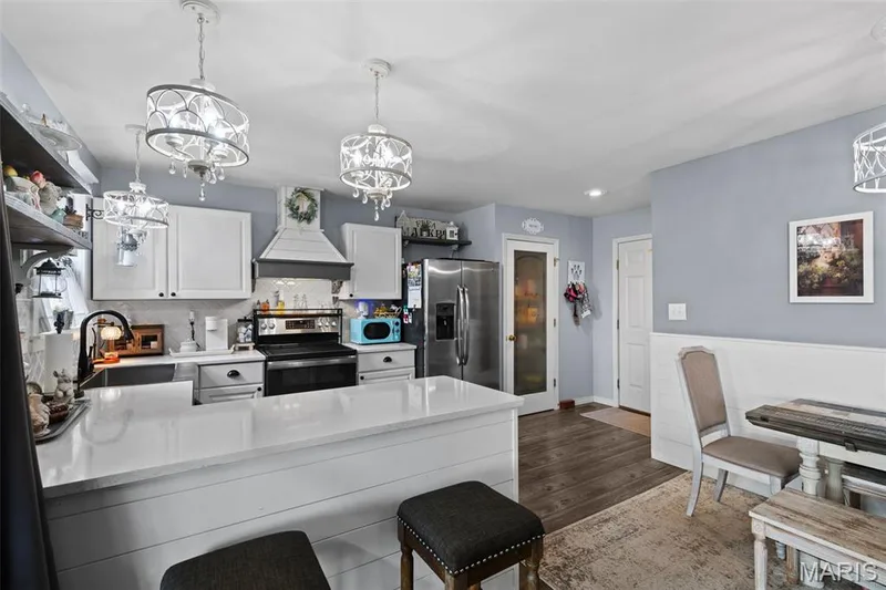 2145 Orchid Blossom Court, St Peters, MO 63376 — listing photo 11 of 24