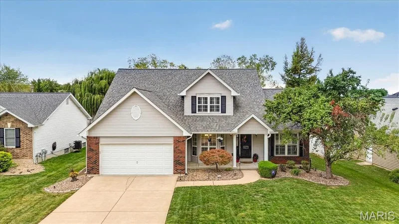 3277 Mango Drive, St Charles, MO 63301 — listing photo 2 of 55