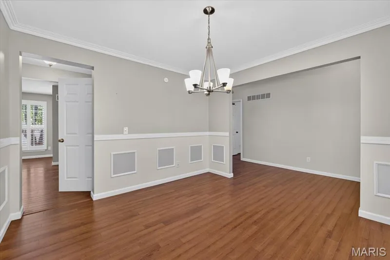 3277 Mango Drive, St Charles, MO 63301 — listing photo 14 of 55