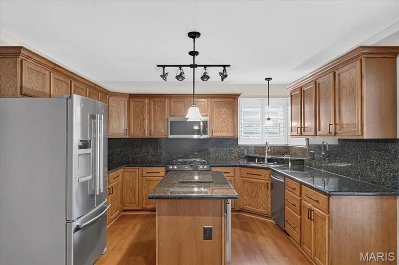 3277 Mango Drive, St Charles, MO 63301 — listing photo 18 of 55