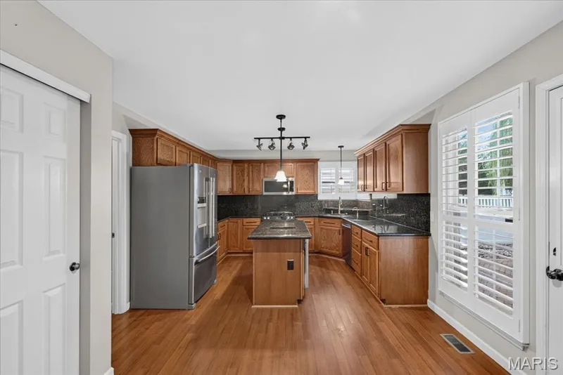 3277 Mango Drive, St Charles, MO 63301 — listing photo 19 of 55