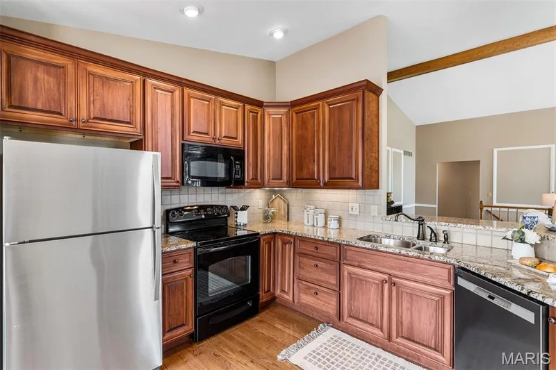 1902 Baxter Ridge Drive, Chesterfield, MO 63017 — listing photo 24 of 51