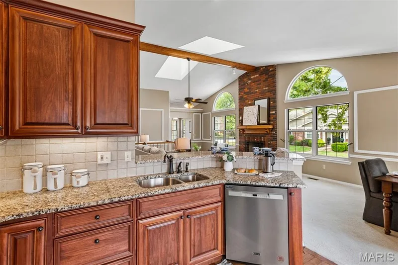 1902 Baxter Ridge Drive, Chesterfield, MO 63017 — listing photo 25 of 51