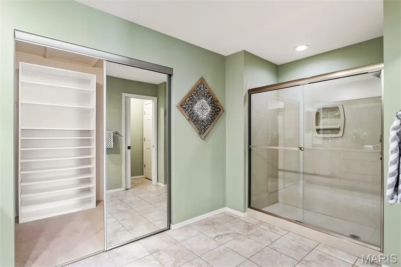 1902 Baxter Ridge Drive, Chesterfield, MO 63017 — listing photo 35 of 51