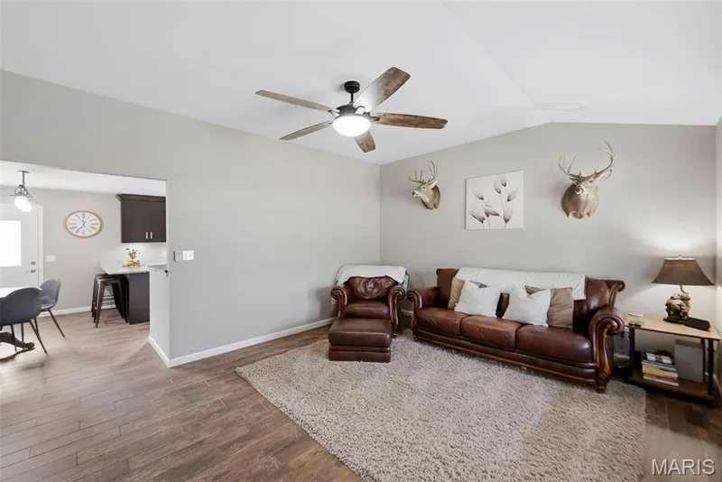 4230 Highway P, Wentzville, MO 63385 — listing photo 10 of 81