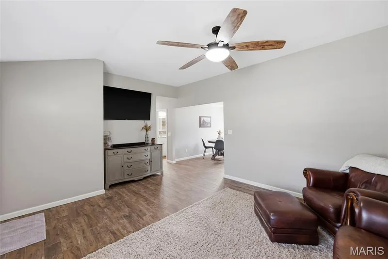 4230 Highway P, Wentzville, MO 63385 — listing photo 13 of 81