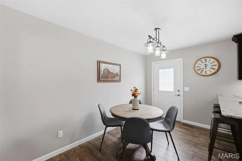 4230 Highway P, Wentzville, MO 63385 — listing photo 14 of 81
