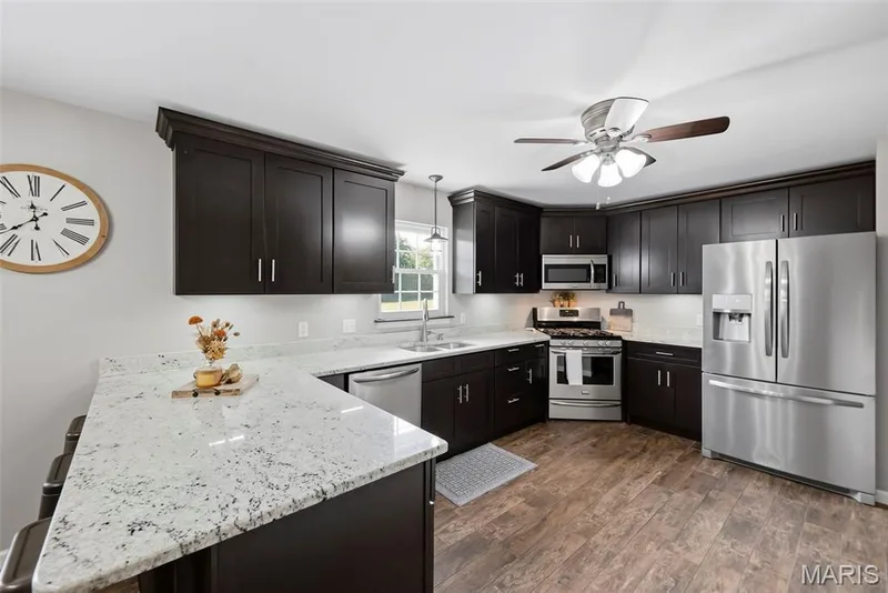 4230 Highway P, Wentzville, MO 63385 — listing photo 18 of 81