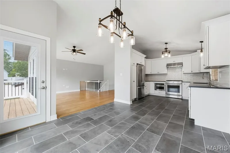 1128 Spencer Road, St Peters, MO 63376 — listing photo 16 of 64