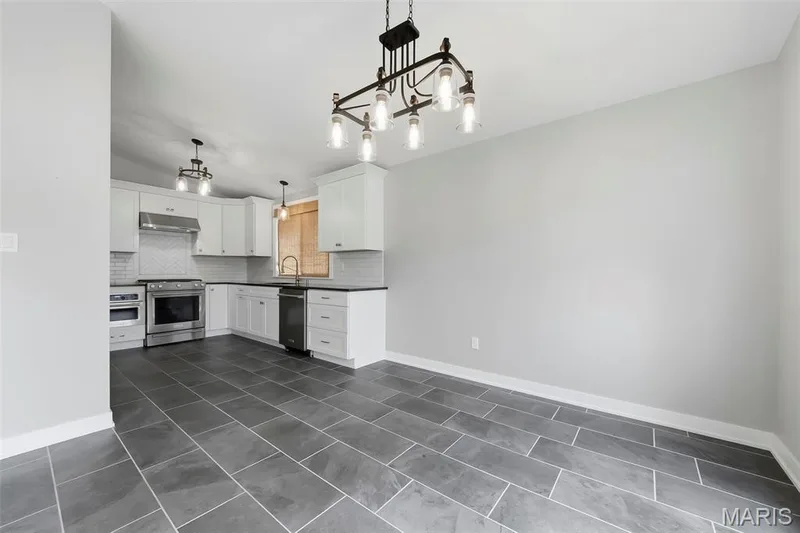 1128 Spencer Road, St Peters, MO 63376 — listing photo 17 of 64