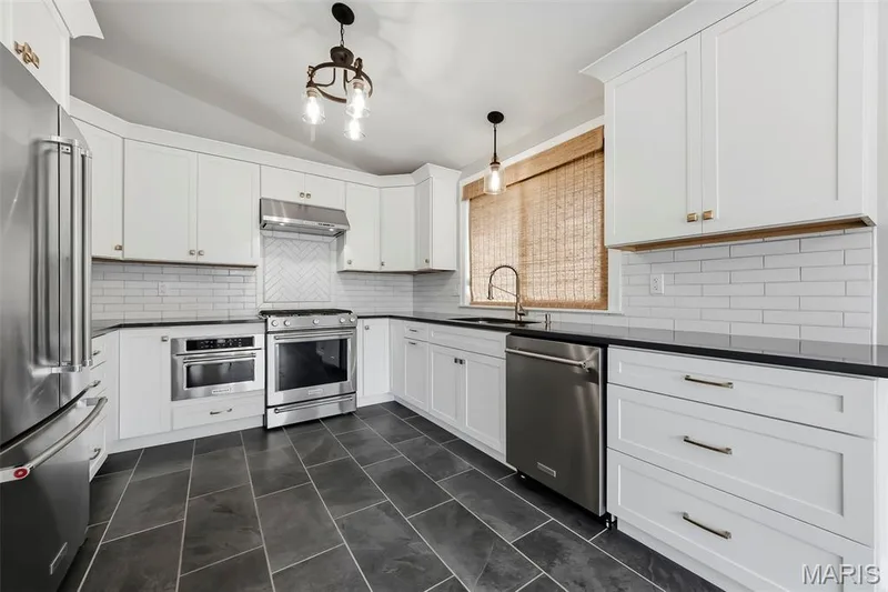 1128 Spencer Road, St Peters, MO 63376 — listing photo 18 of 64