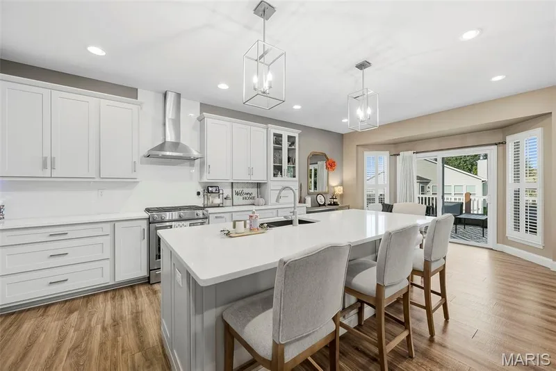 Stunning kitchen remodel in 2021 — 513 Country Chase Drive, Lake St. Louis, MO 63367