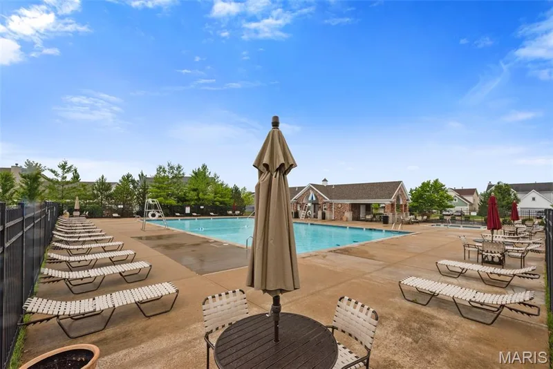 Close up of pool — 513 Country Chase Drive, Lake St. Louis, MO 63367