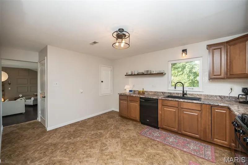 319 Wood Street, O'Fallon, MO 63366 — listing photo 12 of 35