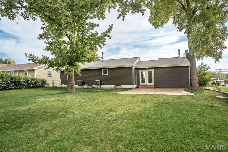 319 Wood Street, O'Fallon, MO 63366 — listing photo 34 of 35