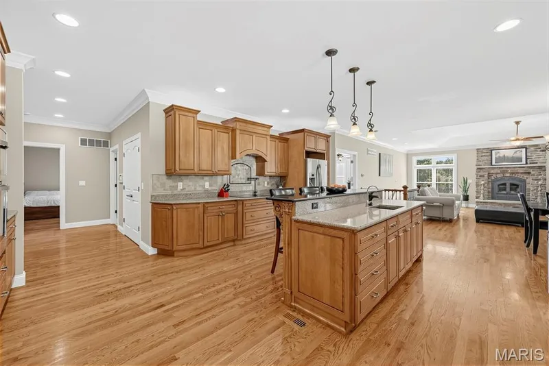 4231 Towers Road, St Charles, MO 63304 — listing photo 10 of 37