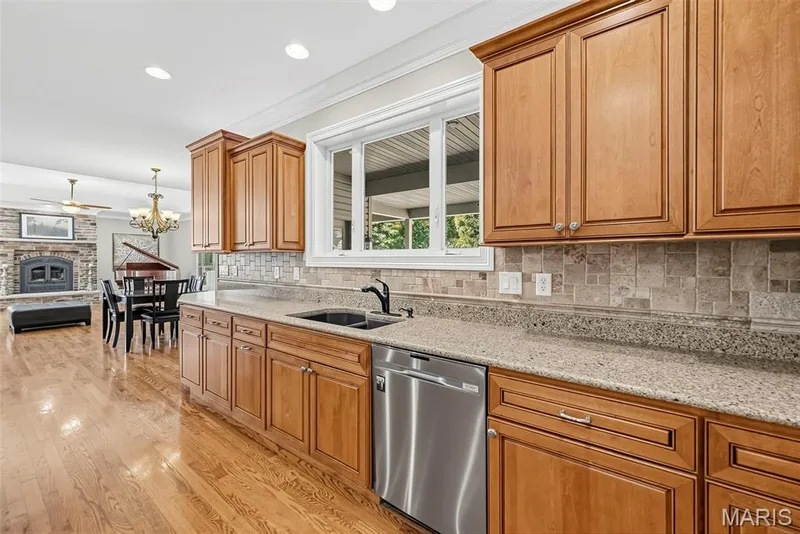 4231 Towers Road, St Charles, MO 63304 — listing photo 11 of 37