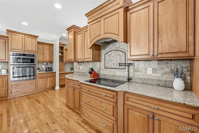 4231 Towers Road, St Charles, MO 63304 — listing photo 13 of 37