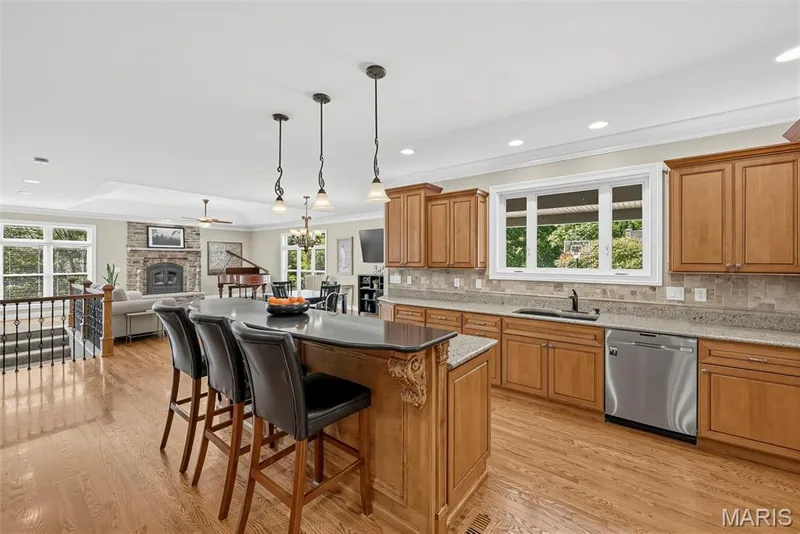 4231 Towers Road, St Charles, MO 63304 — listing photo 15 of 37