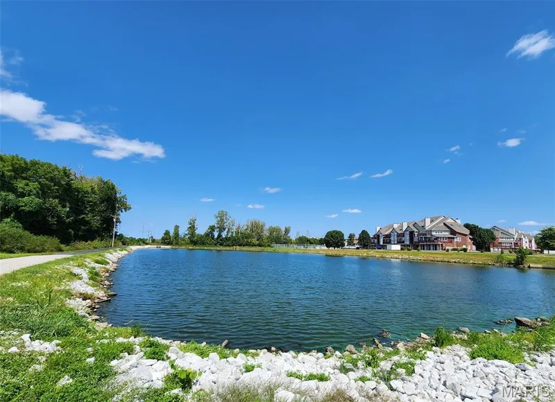 Meadow Ridge Pond &amp; Walking Path! — 1278 Stephenridge Drive, St Charles, MO 63304