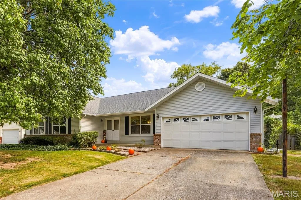 Welcome to 1278 Stephenridge Drive in St Charles, Missouri! — 1278 Stephenridge Drive, St Charles, MO 63304
