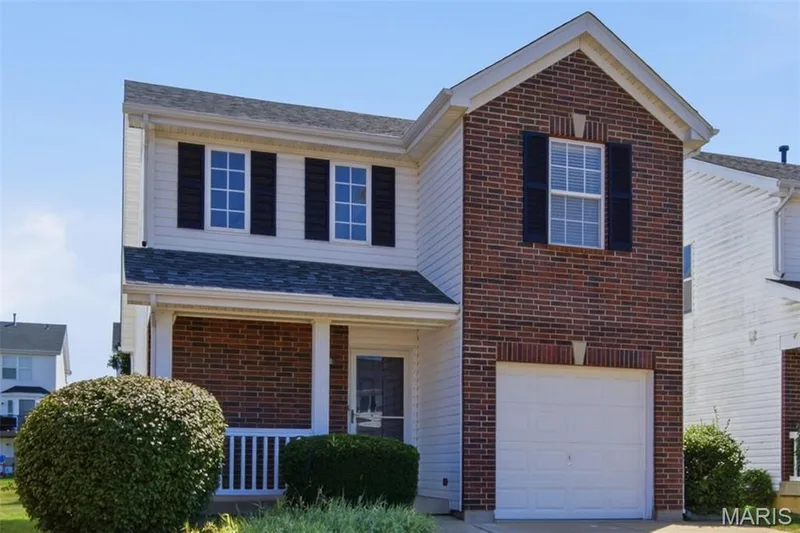 10 W Homefield Point Court, O'Fallon, MO — listing photo 1
