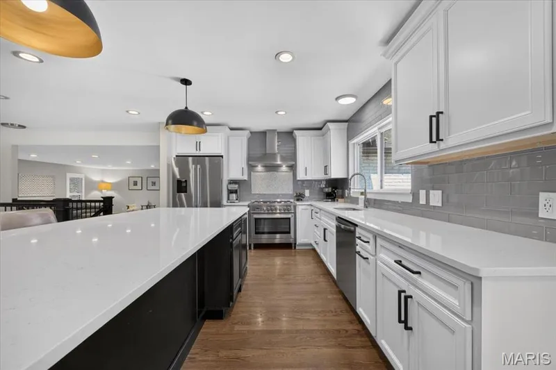14391 Ladue Road, Chesterfield, MO 63017 — listing photo 11 of 43