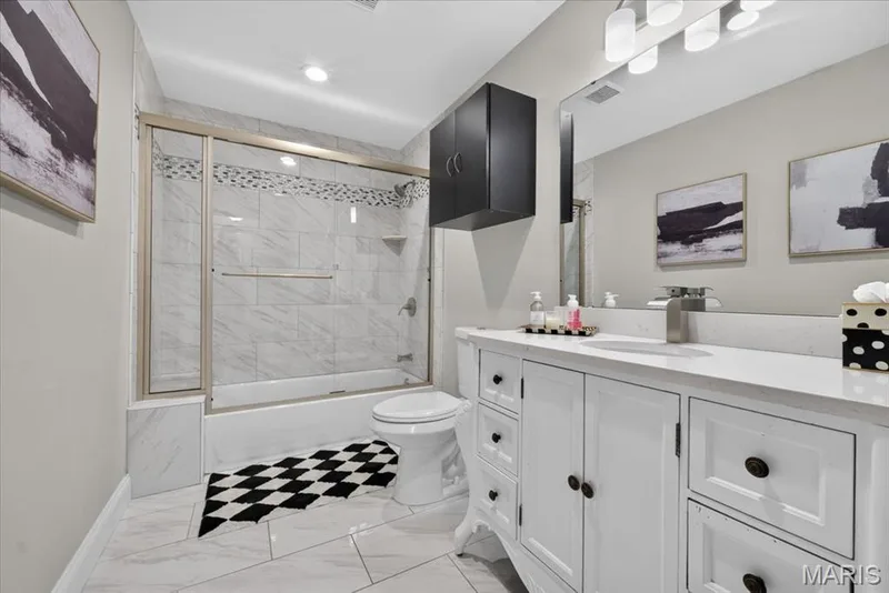 14391 Ladue Road, Chesterfield, MO 63017 — listing photo 22 of 43