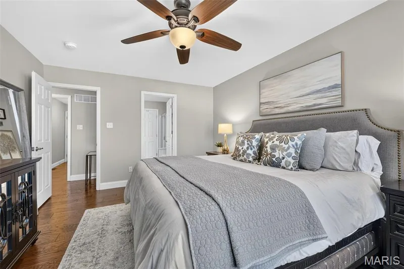 Primary bedroom suite — 14737 Ladue Bluffs Crossing Drive, Chesterfield, MO 63017